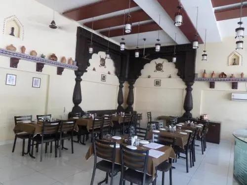 Колхапур: Dakkhan Lodging
