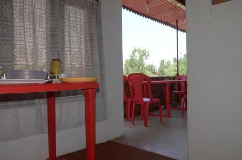 Шринагар: Howrah Guest House