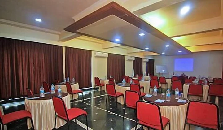 Лонавала: Hotel The Metropole