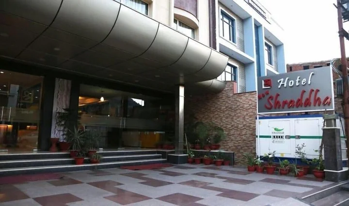 Катра: Hotel Rajdhani