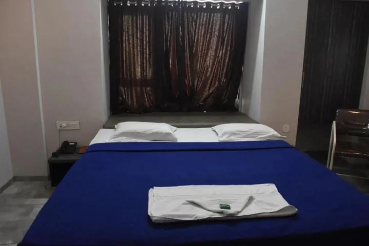 Колхапур: Vrindavan Deluxe