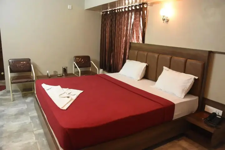 Колхапур: Vrindavan Deluxe