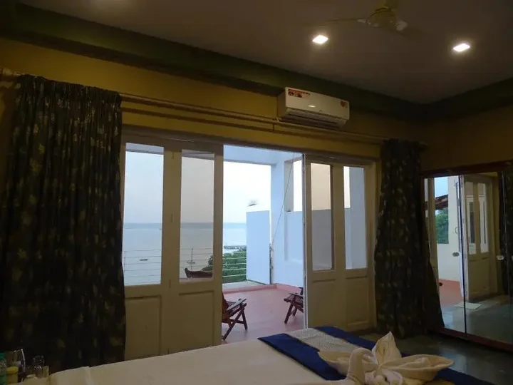 Панаджи: Ocean Heights Home Stay