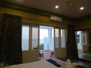 Панаджи: Ocean Heights Home Stay