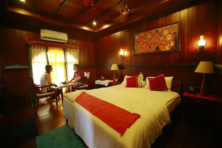 Аллеппи: Best Kerala Houseboat