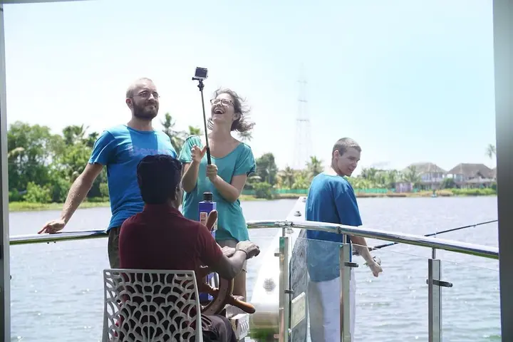 Аллеппи: Best Kerala Houseboat