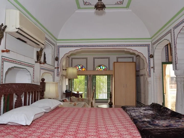 Навалгарх: Hotel Singhasan Haveli