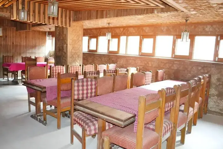 Houseboat Parimahal — фото 1