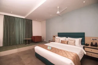 Ченнаи: Star City Hotel