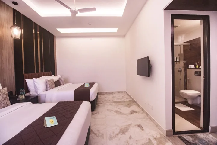 Ченнаи: Star City Hotel