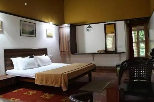 Кушалнагар: Green Pastures Coorg