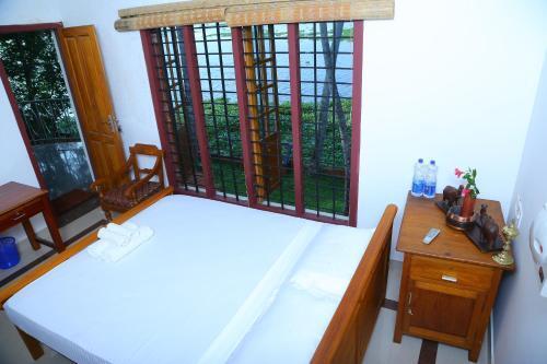 Cherthala: Palath Backwater Homestay
