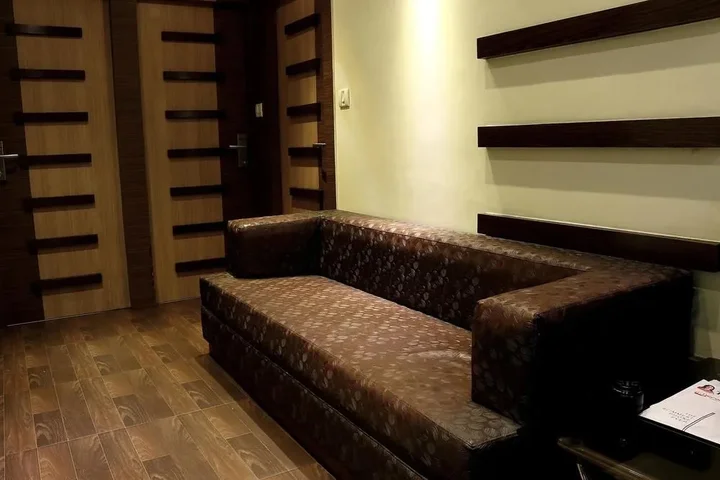 Колката: OYO 909 Hotel the Elegance