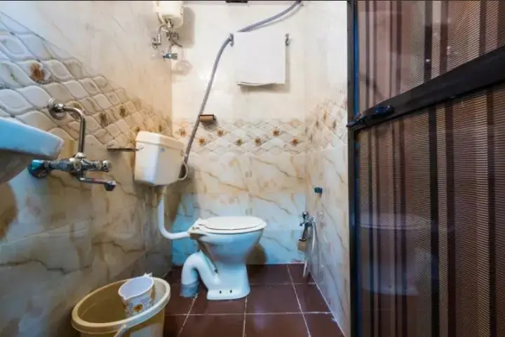 Мумбаи: Hotel Saffron Inn