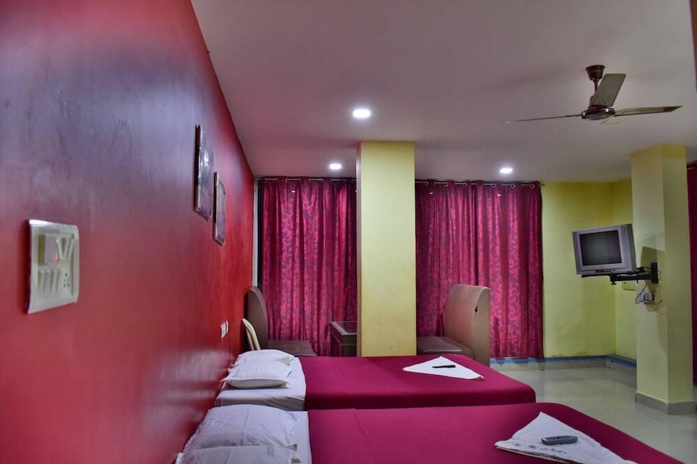 Ваниямбади: Yelagiri Residency