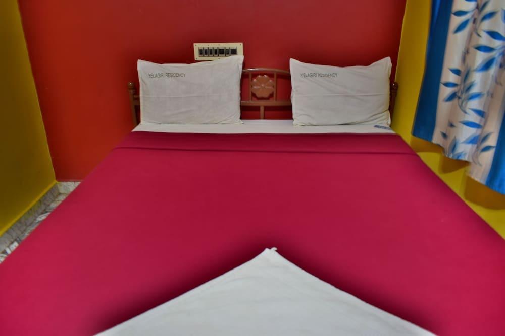 Ваниямбади: Yelagiri Residency