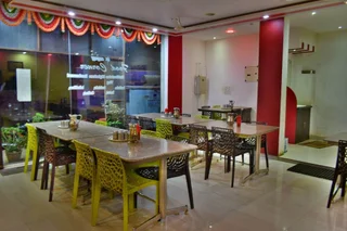 Ваниямбади: Yelagiri Residency