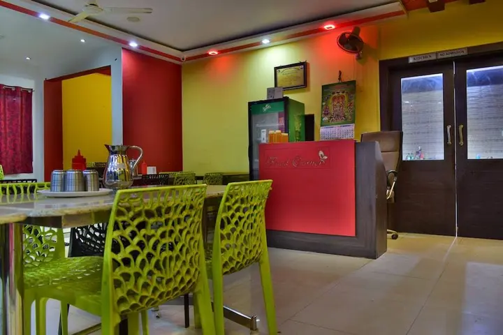 Ваниямбади: Yelagiri Residency