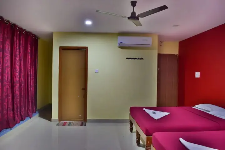 Ваниямбади: Yelagiri Residency