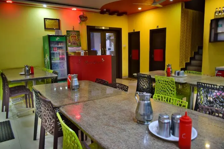 Ваниямбади: Yelagiri Residency