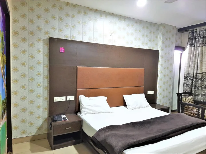 Газиабад: Hotel Sunshine Park