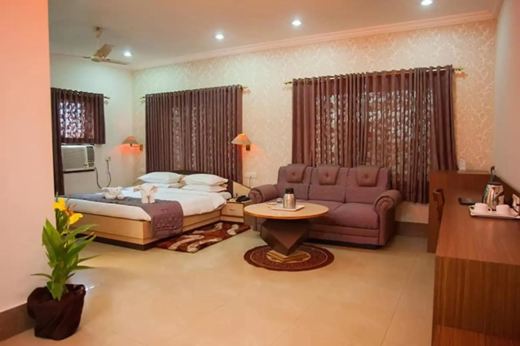 Джхаршугуда: Hotel Micro Continental