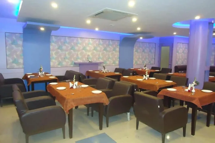 Джхаршугуда: Hotel Micro Continental