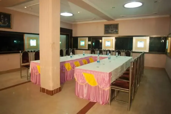 Джхаршугуда: Hotel Micro Continental