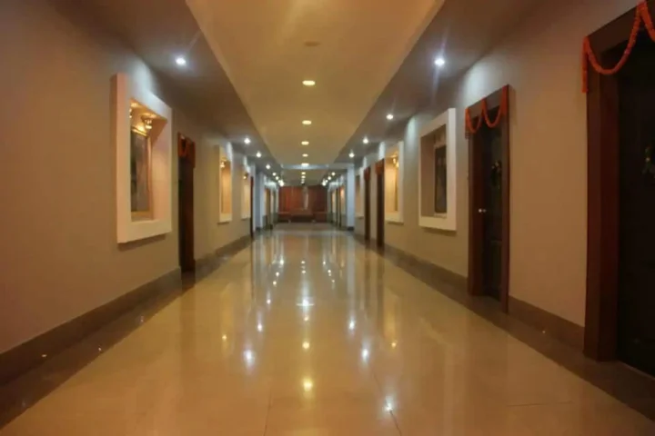 Джхаршугуда: Hotel Micro Continental