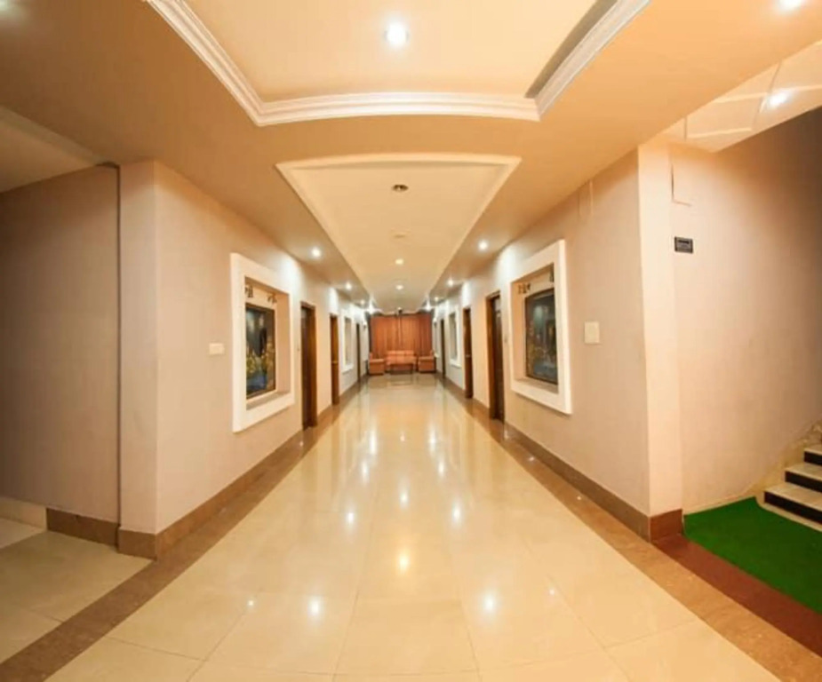 Джхаршугуда: Hotel Micro Continental