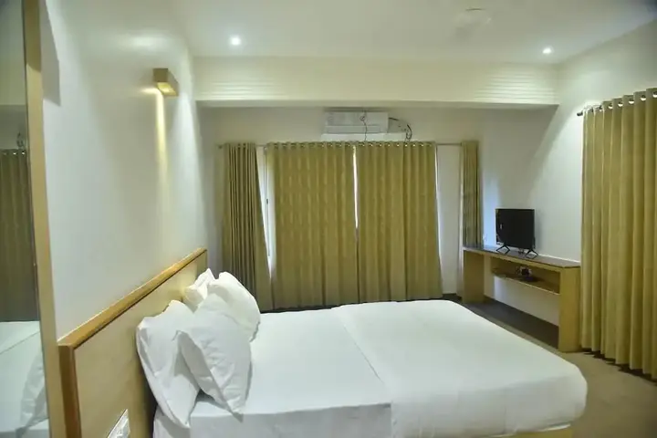 Даполи: Sagar Sawali Grand