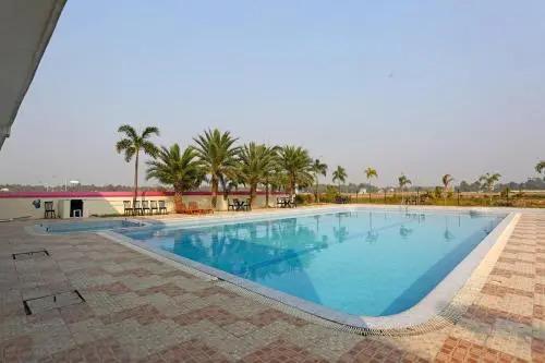 Даймонд Харбор: Hotel Girish