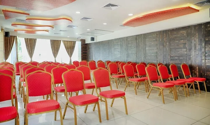 Пунди: Ark Inn Residency