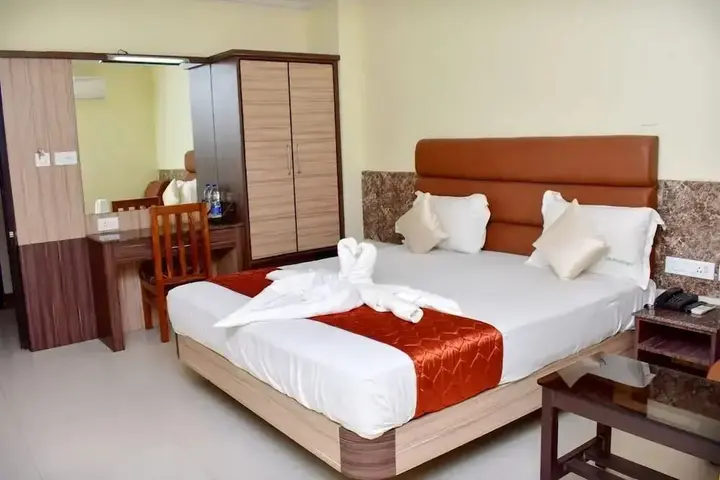 Пунди: Ark Inn Residency