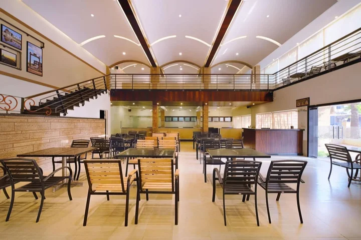 Хоспет: Hotel Priyadarshini Pride