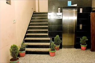 Кота: Hotel Midtown Grand