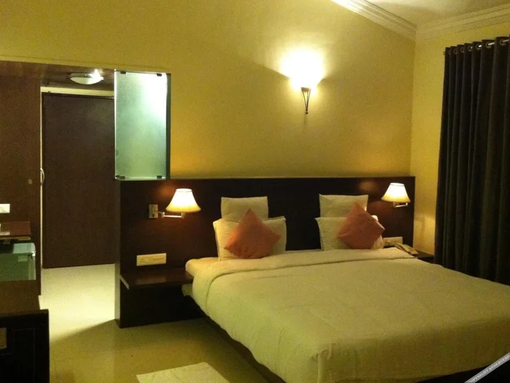 Нашик: Ihop Sanjivani Resort