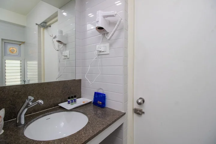 Виджаявада: AVS Sweet Magic Hotel