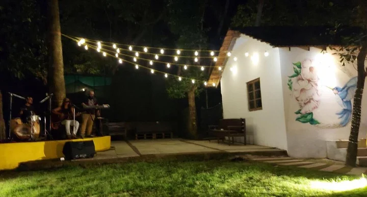 Анджуна: The Funky Monkey Hostel
