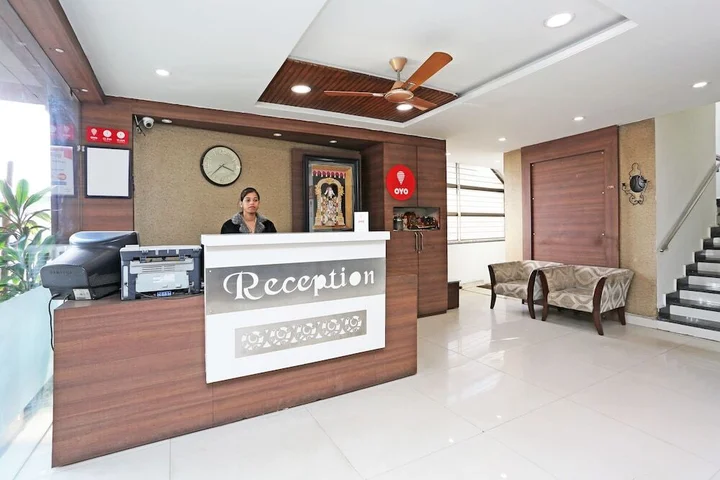 Бхопал: Fabhotel Ashirwad Regency