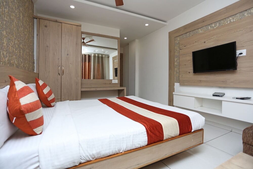 Бхопал: Fabhotel Ashirwad Regency