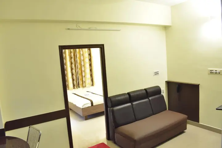 Солагампатти: MMD Residency
