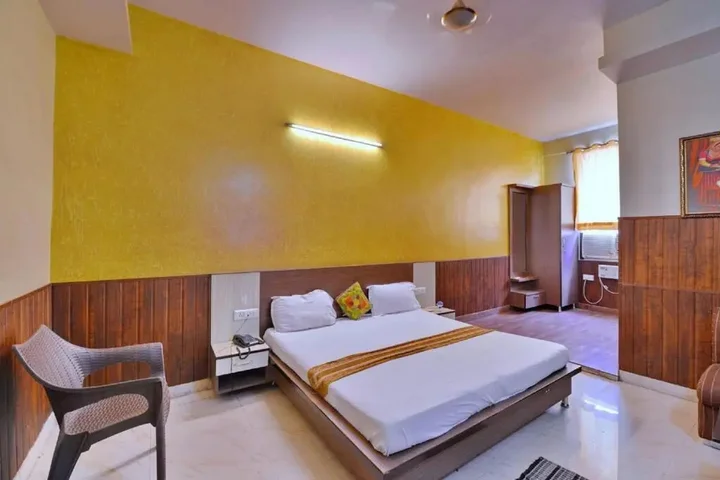 Фаридабад: Aarya Hotel
