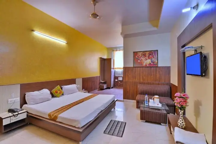 Фаридабад: Aarya Hotel