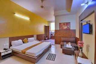 Фаридабад: Aarya Hotel