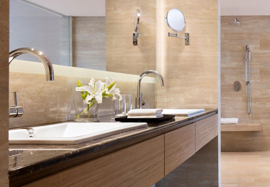 Бангалор: Courtyard by Marriott Bengaluru Outer Ring Road