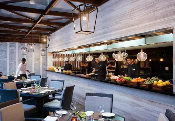 Бангалор: Courtyard by Marriott Bengaluru Outer Ring Road