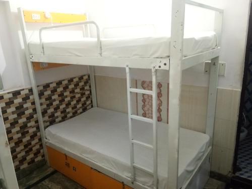 Агра: taj guest house