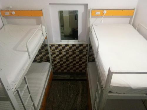 Агра: taj guest house