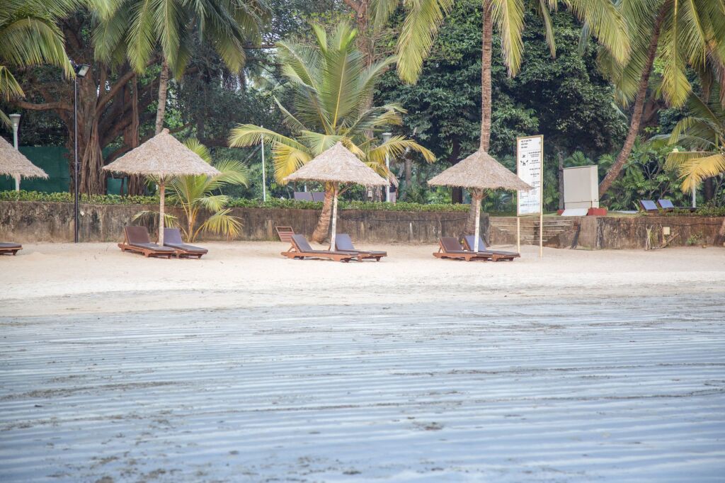 Панаджи: Rendezvous Beach Resort